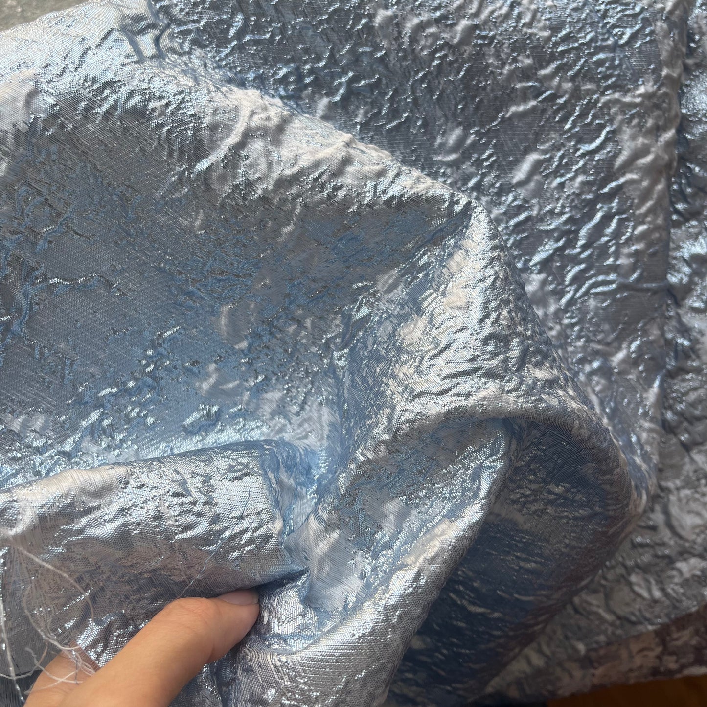 Fabric Godmother 'Isabella' metallic cloqué in sky blue