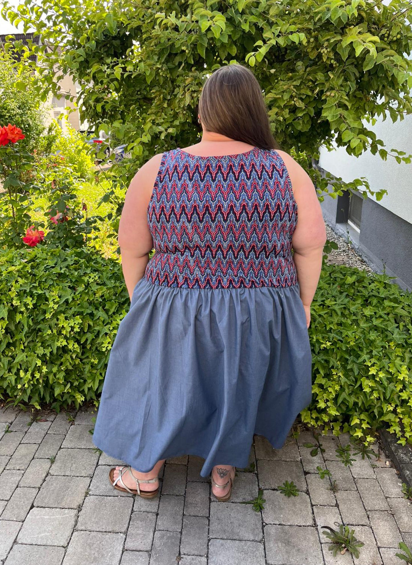 Dolores – PDF sewing pattern (sizes 16–28)